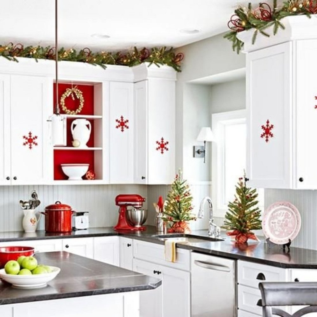 Christmas kitchen cabinets in